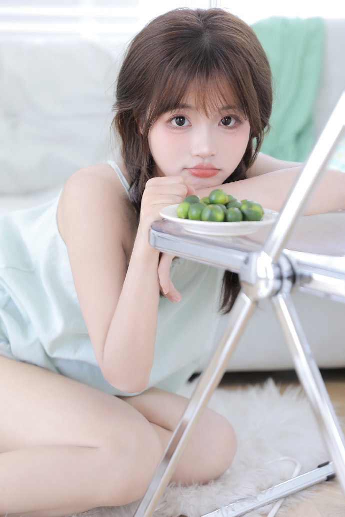 与凤行 封面